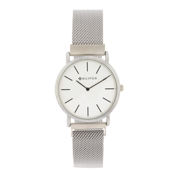 RELOJ PLATEADO ESFERA BLANCA INDICES 3ATM W/R CON MALLA Y CIERRE DE IMAN.