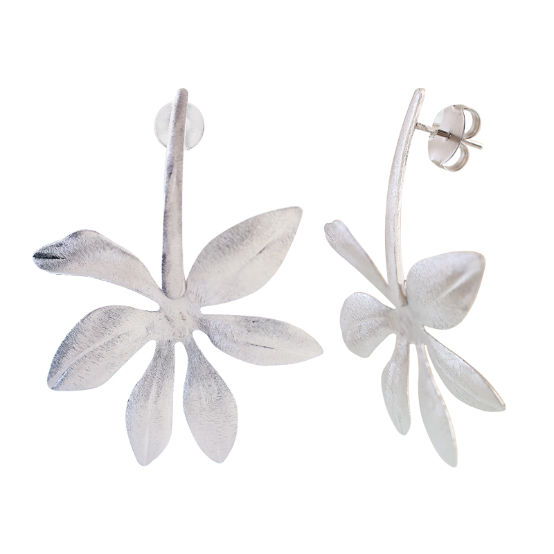 PENDIENTE HOJA DE SELVA CON TALLO