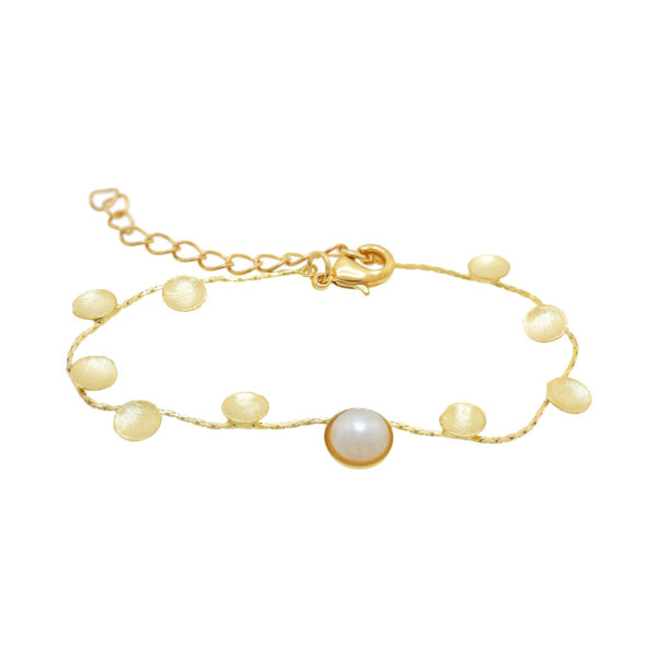 Pulsera con perla y plaquitas
