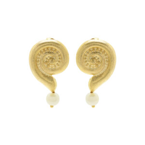 Conch Earring with Pearl